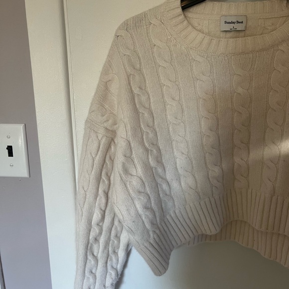 Aritzia Sunday Best crew neck sweater - Picture 3 of 3